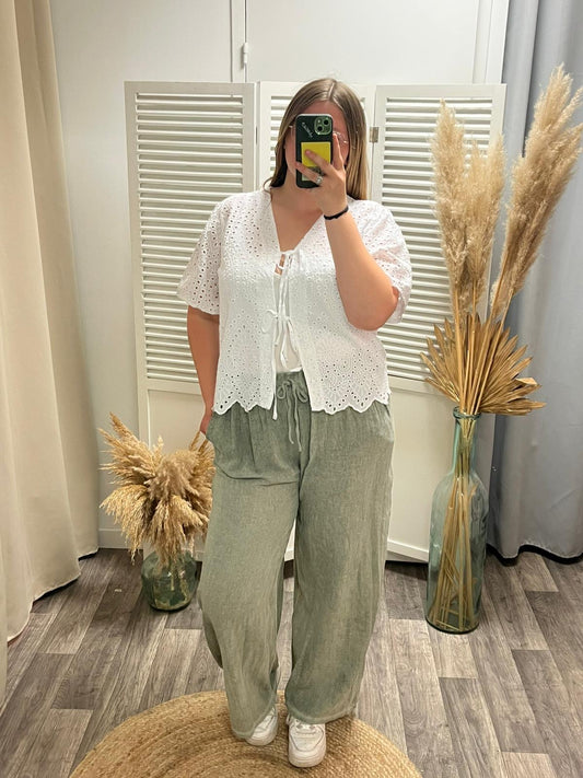 Blouse broderie à nouer