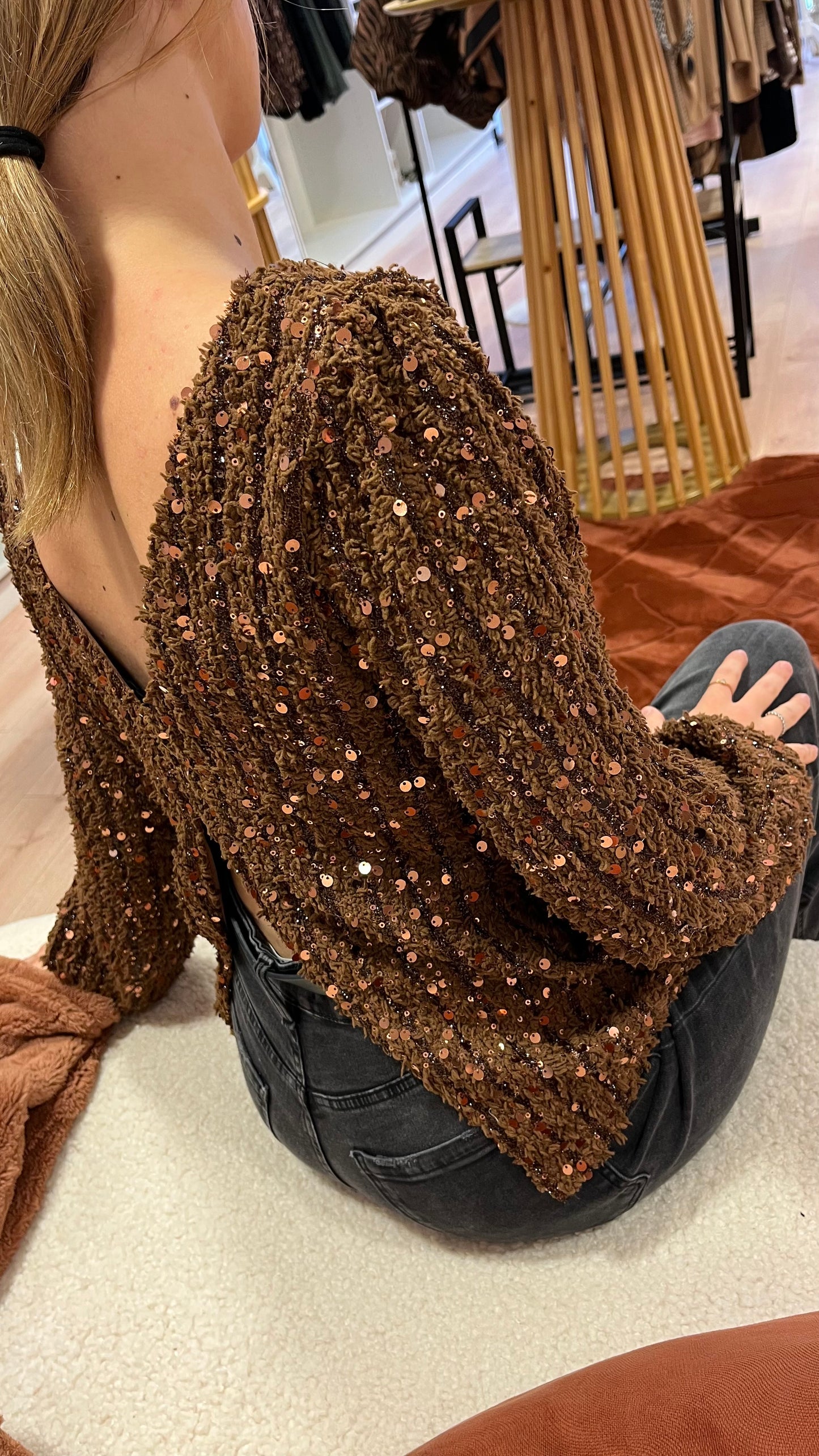 Pull paillettes marron